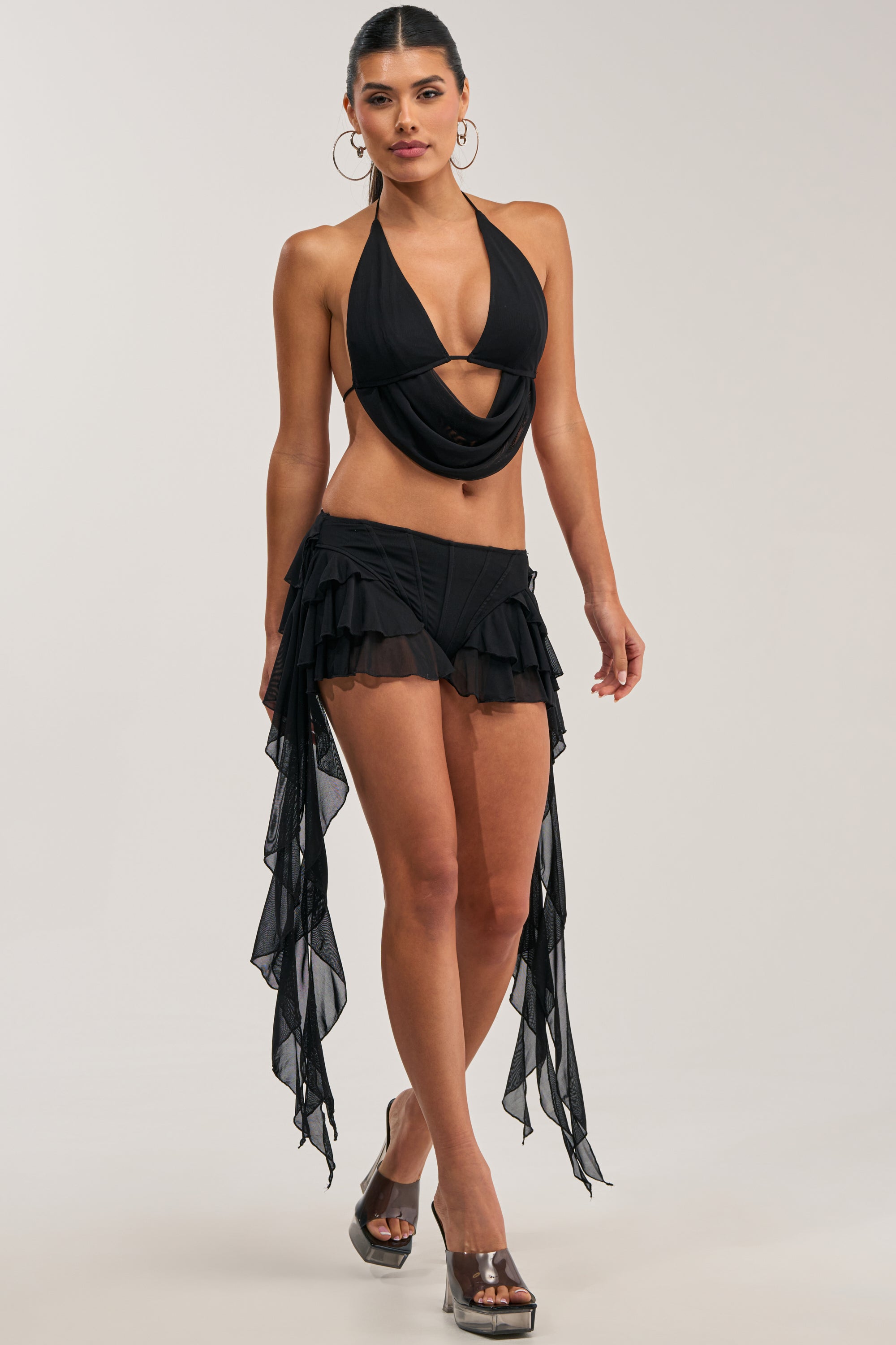 FESTIVAL QUEEN BRALETTE TOP IN BLACK
