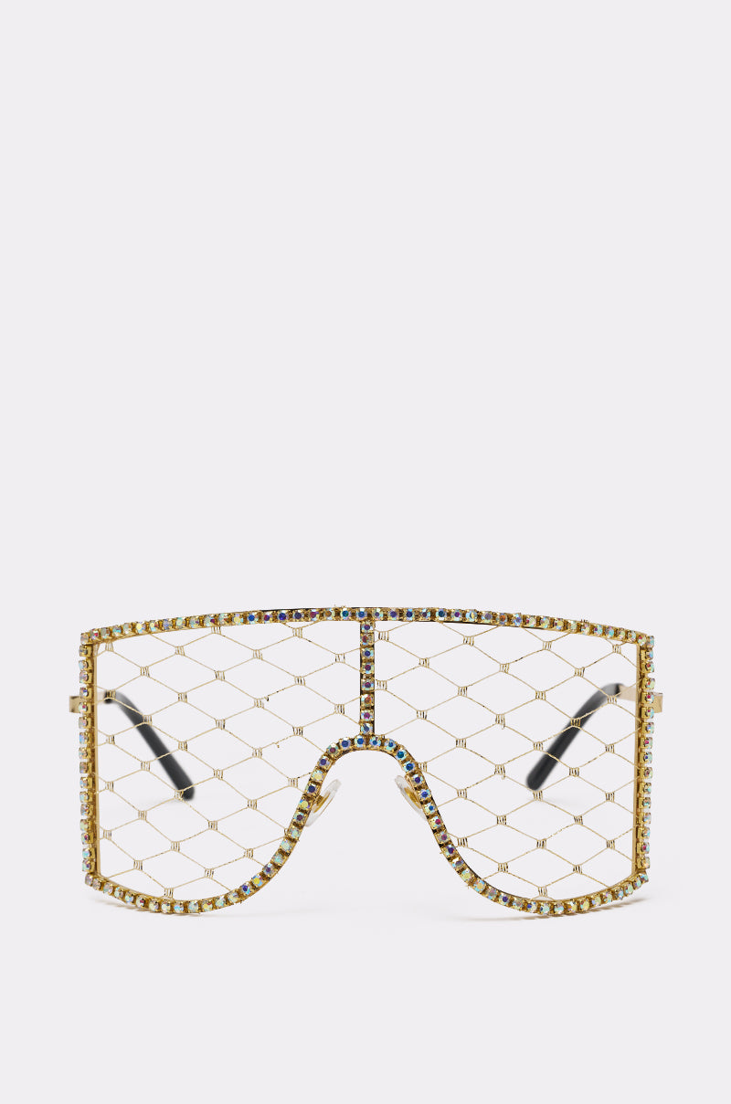 POP THE BUBBLY GLASSES IN GOLD