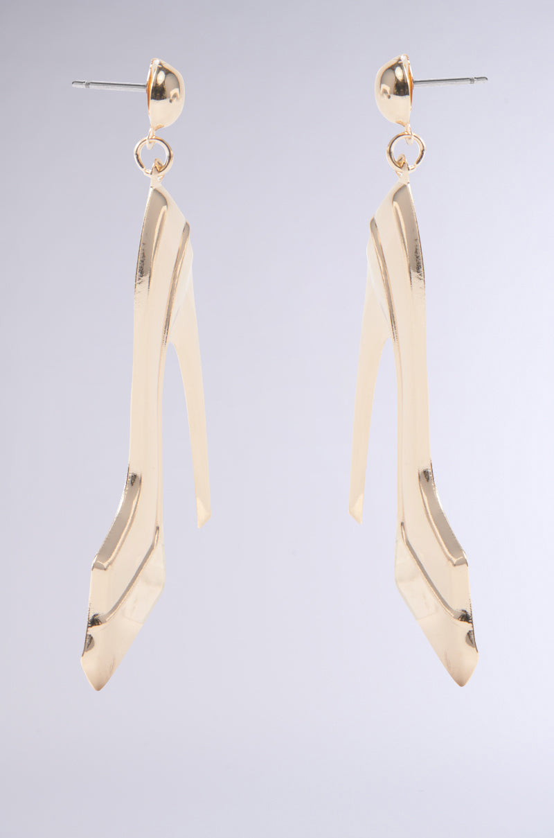 STOMPERS EARRING