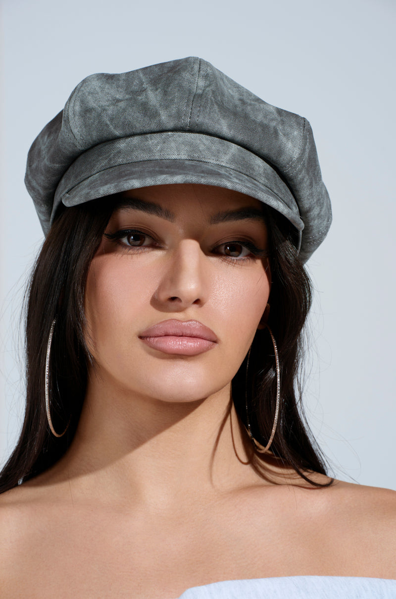 IT GURL PU BRIM HAT