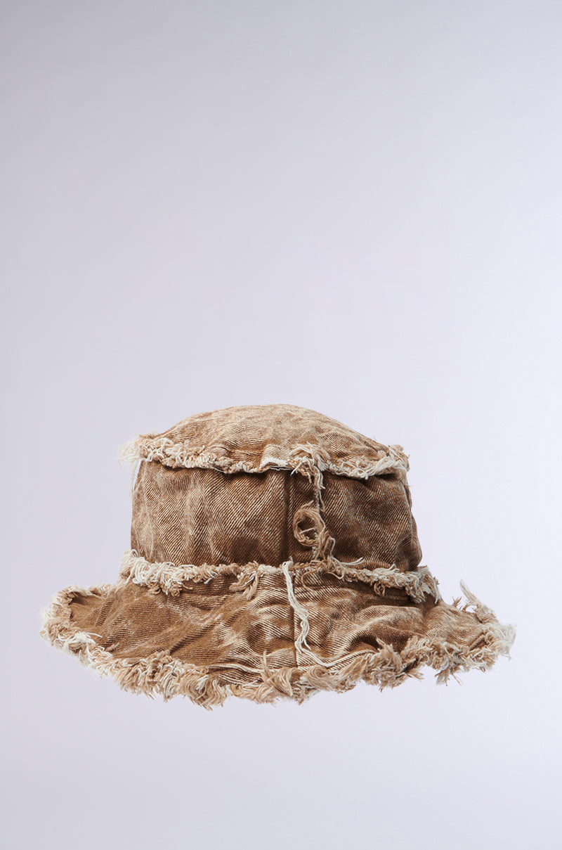 WITH IT DISTRESSED BUCKET HAT