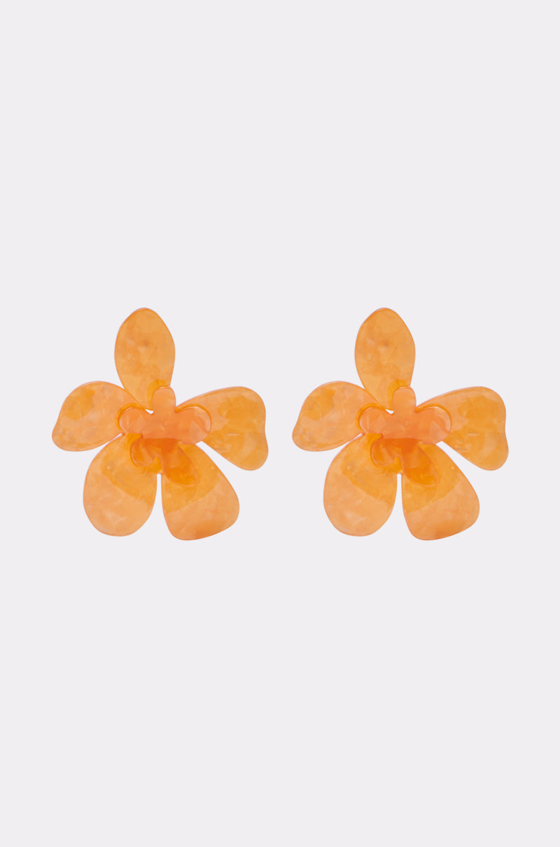 FRESH START FLOWER EARRING