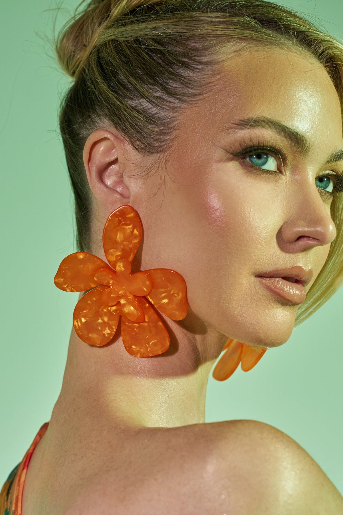 FRESH START FLOWER EARRING