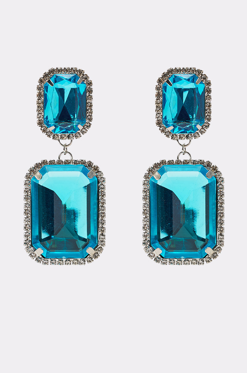 ON TREND EARRING