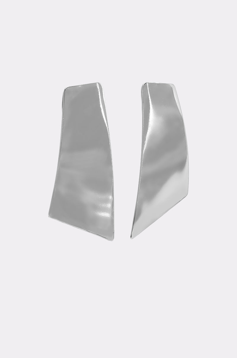 ON YOUR FEED EARRING