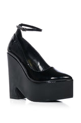 AZALEA WANG SAYERS WEDGE POINTED TOE PUMP IN BLACK