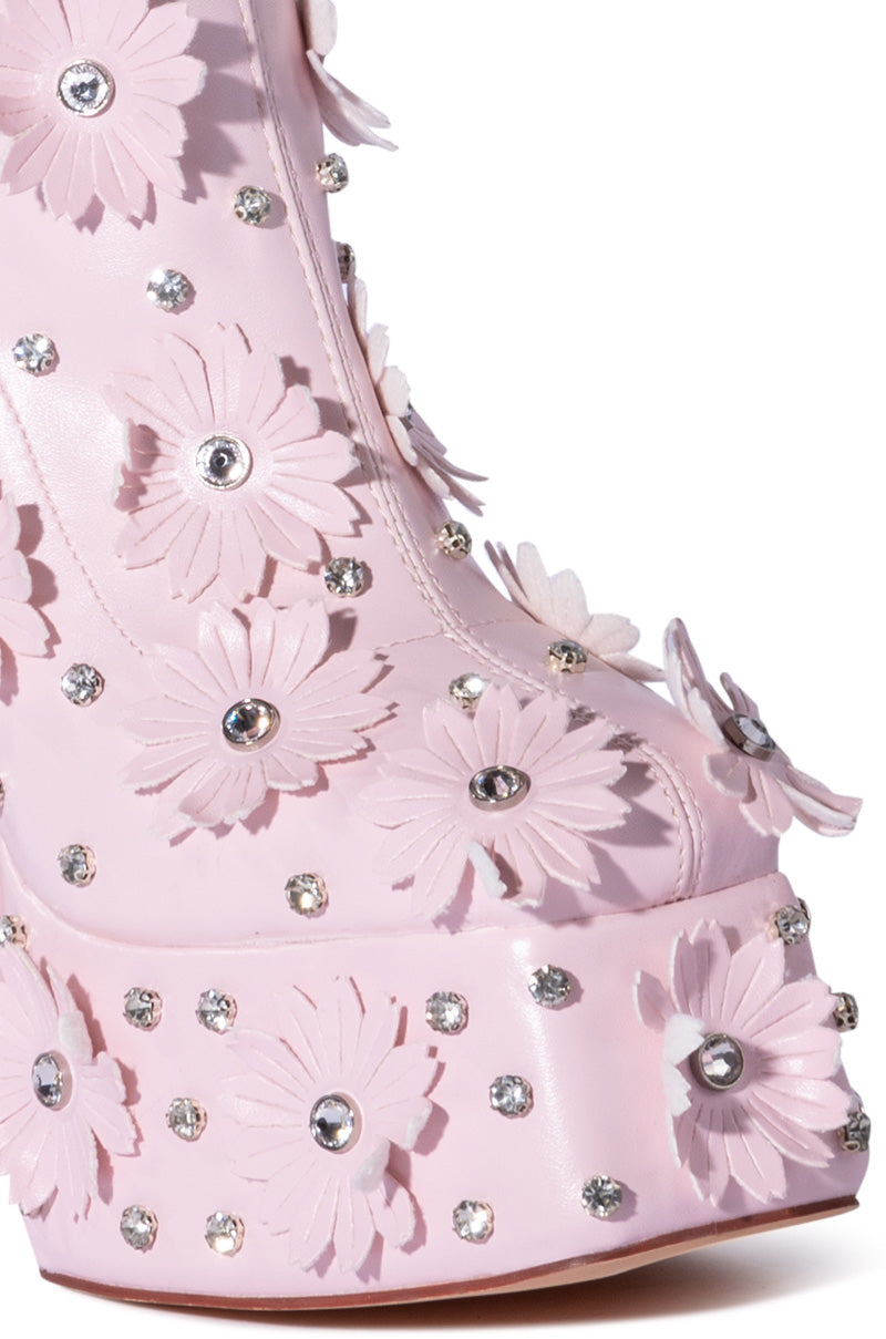 AZALEA WANG GINEVRA EMBELLISHED CHUNKY BASIC BOOTIE IN PINK