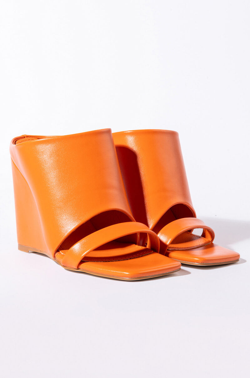 AZALEA WANG JOCELYN SQUARE TOE WEDGE SANDAL IN ORANGE