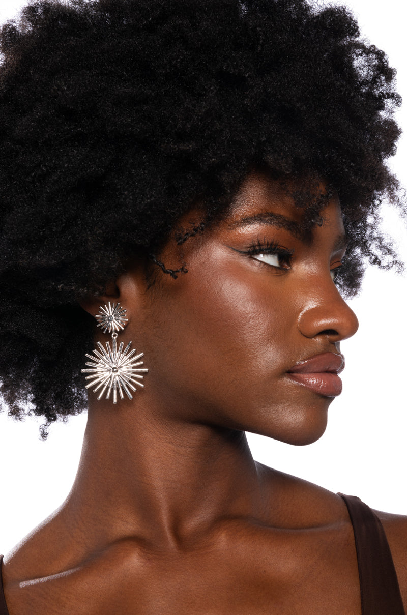 BURSTING EARRING