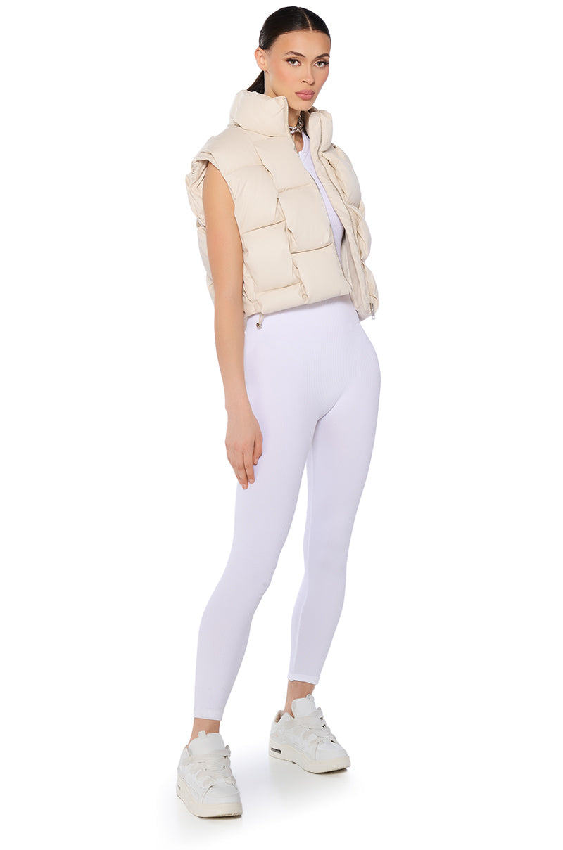 CROP PU WEAVE PUFFER VEST IN BEIGE