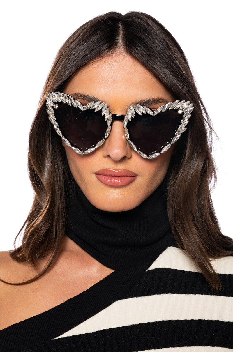 DIAMOND EYES EMBELLISHED SUNNIES