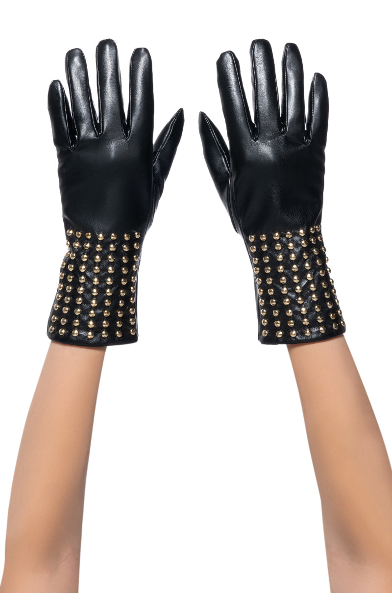 FRIENDLY PLEATHER STUDDED GLOVES