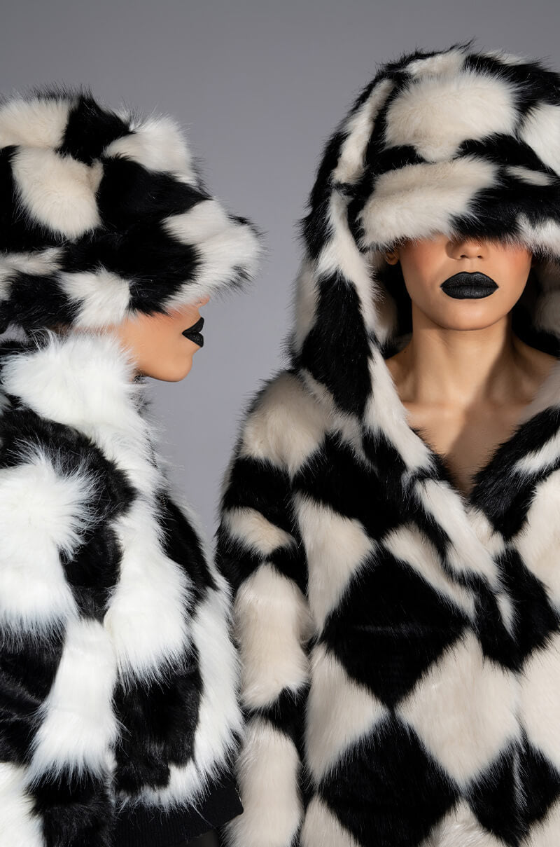 IF YOU SMILE FAUX FUR BUCKET HAT