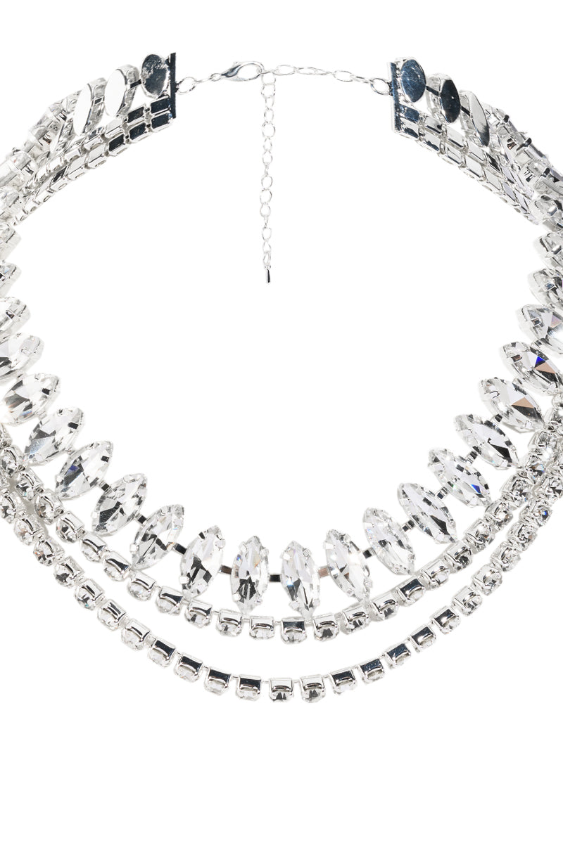 LAYERED CHOKER NECKLACE IN SILVER