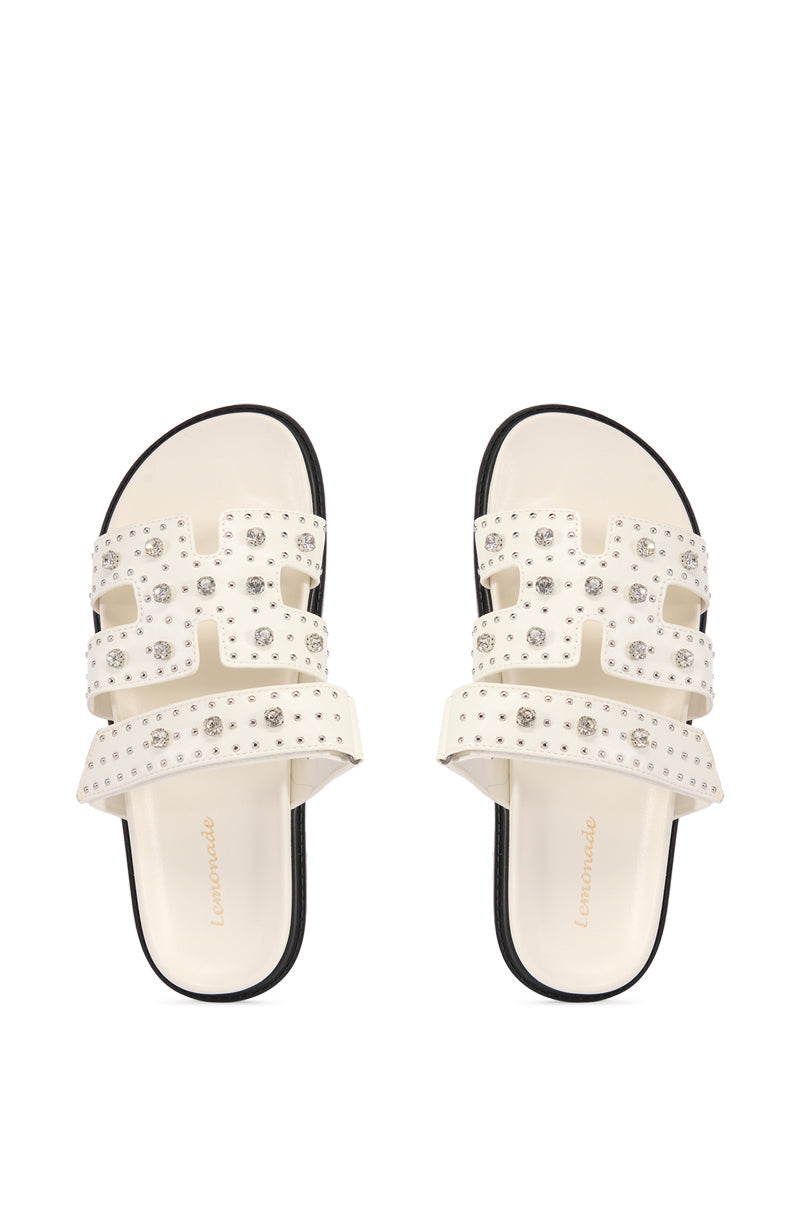 LEISURE EMBELLISHED FLAT SANDAL IN WHITE