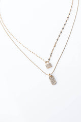 LIP LOCKED LAYERED NECKLACE