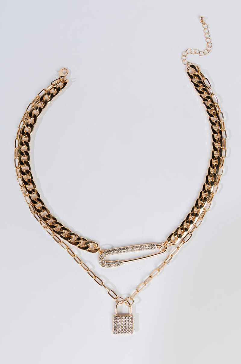 LOCKED IN NECKLACE SET