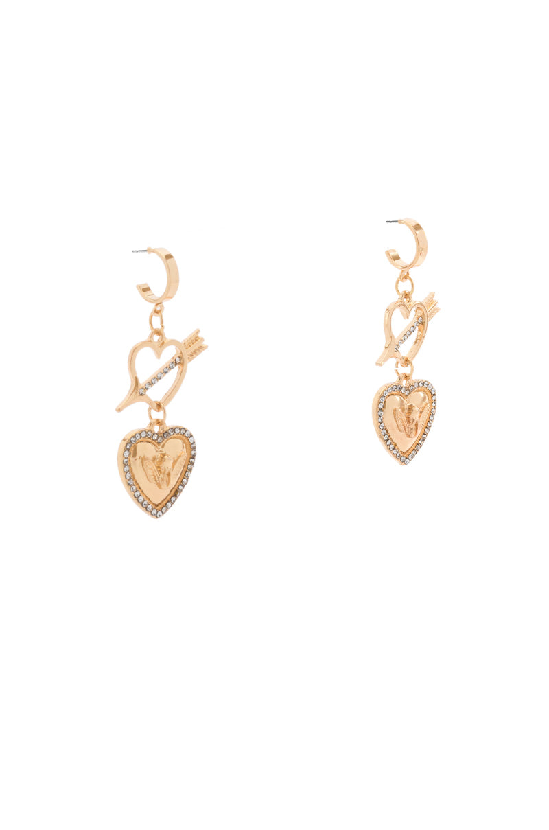LOVES ME EARRING