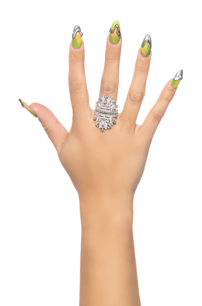 QUEENDOM RING