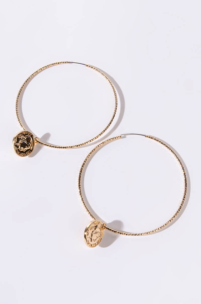 QUINN DANGLE HOOPS