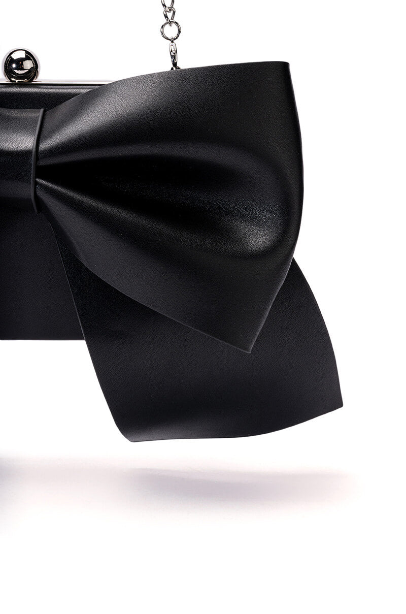 SITTING PRETTY FAUX LEATHER CLUTCH