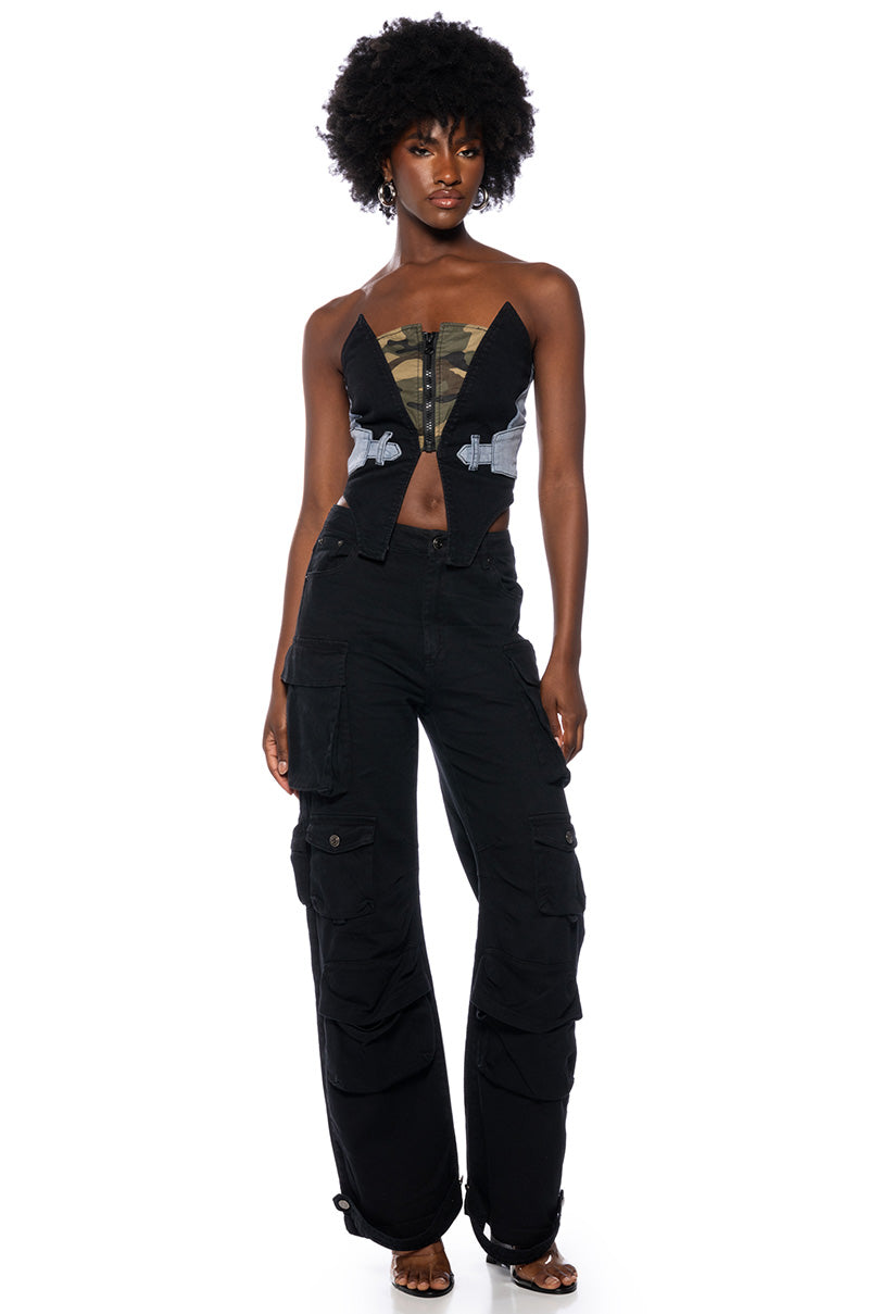 NIGHT OUT MULTI-POCKET CARGO PANT